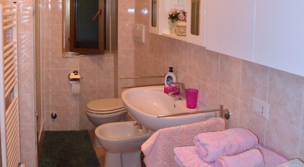 La Casa Delle Rose Room With Air Conditioning ラ・スペツィア 部屋 写真